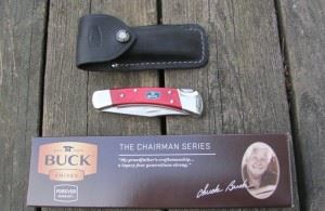 BUCK美国巴克 Chairman Series Folding Hunter 110CWSNK樱桃木签名版折刀-皮套