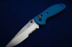 BENCHMADE 美国蝴蝶556S-BLU 蓝色半齿折刀