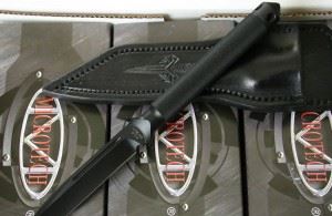 美国微技术MICROTECH  ADO BLACK HAND GROUND S/E 地面爆破手剑黑色剑标小型直刀