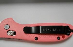 BENCHMADE 美国蝴蝶556S-PNK 粉红色半齿折刀